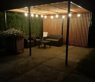 Sobienie Jeziory Apartment | Letnia Oaza "Akacja"