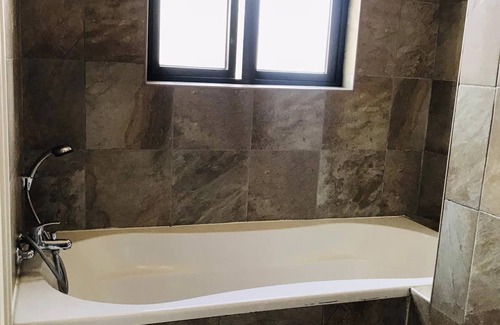 Gaborone House | Letototo Road