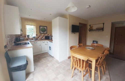 Manton Bed & Breakfast | Lettuce Lodge at Broccoli Bottom