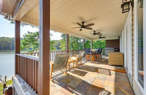 Logan House | Lewis Smith Lake Retreat with Dock and Deck!
