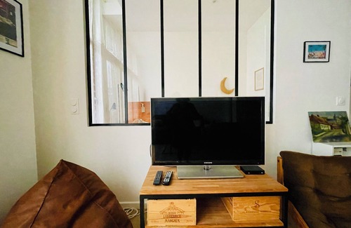 Lille Centre Ville Apartment | Liberté - Large apartment for 4 people with parking Lille Center