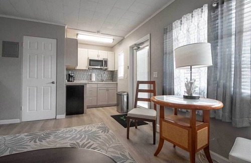 Zephyrhills Hotel | Liberty Hill Executive Inn