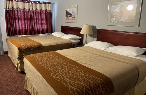Bowmanville Hotel | Liberty Inn