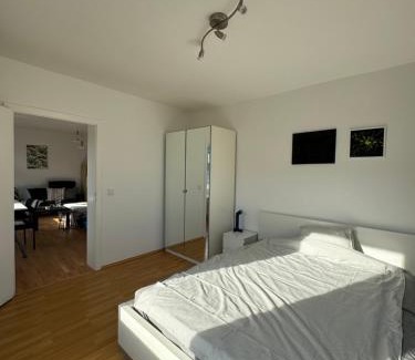 Mittelstadt Apartment | Lichtdurchflutete 82m2-Wohnung - 2 Schlafzimmer - im Zentrum Hagens