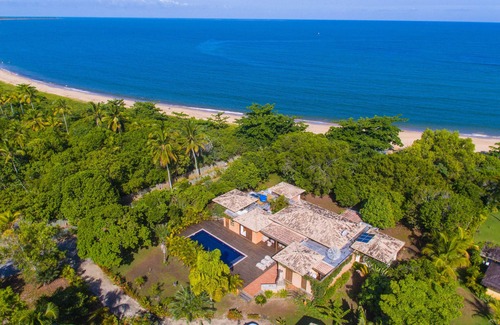 Santo Andre House | Lida waterfront home in Santo André