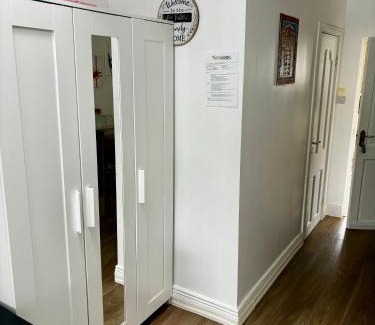 Dublin House | Liffey Valley Homestay