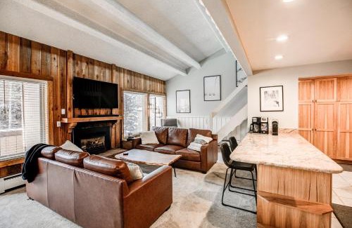 Warrior's Mark House | Lift 210C Condo Walk to Slopes and Downtown