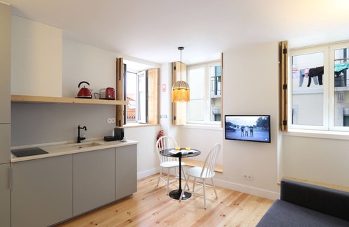 Mouraria Apartment | Light Blue Apartments - Downtown Lisbon