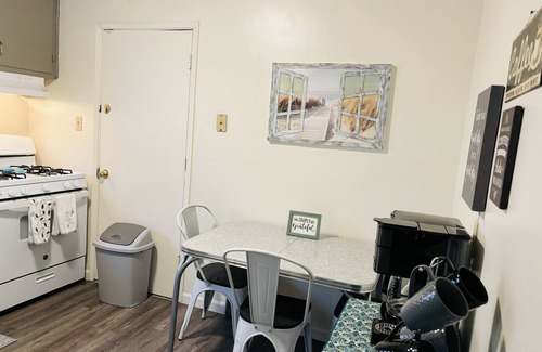 Hanford Apartment | Lighthouse Inn