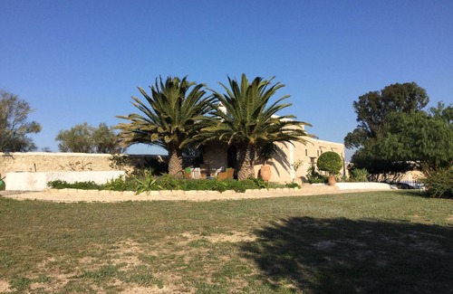 Ghazoua House | Like a hamlet overlooking the ocean - Service staff included