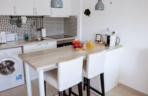 Paco De Arcos Apartment | Like-Home - Studio-Sea view, beach