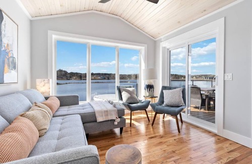 Lunenburg Villa | lil Hook - Ocean View Villa - Unit 7 Lunenburg