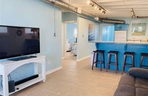 Port Mansfield House | Lil' Salty. Beautiful Newly RenovatedC