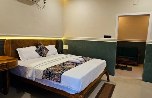 Peermade Hotel | Lilac Hills Resort