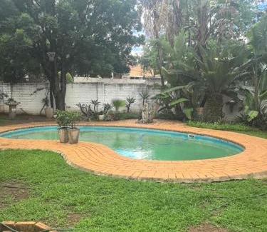 Rustenburg Bed & Breakfast | Lilibet