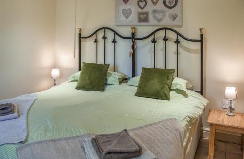 Nassington House | Lily Pad 1 - Uk49648