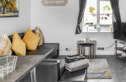 Wroxham House | Lily's Cottage