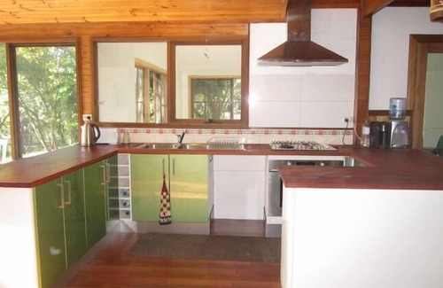Stewarts River House | Lilypad Lodge in Stewarts River