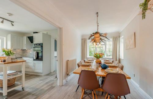 Etchinghill House | Lilywood