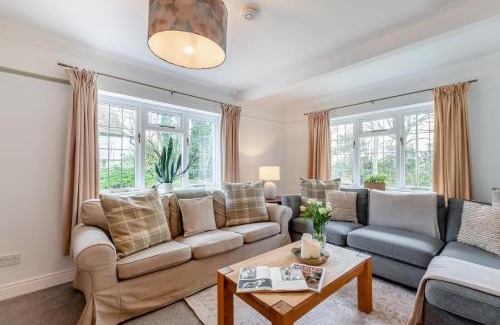 Etchinghill House | Lilywood