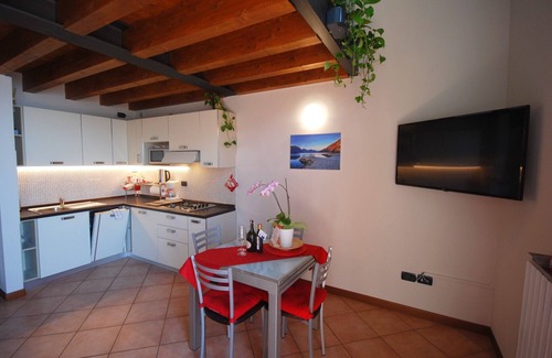 Gardola Apartment | Lince - Theater Home, with pool and lake view