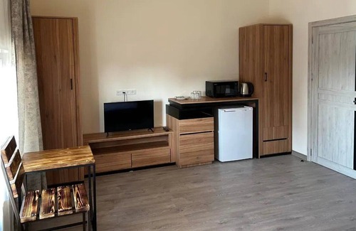 Nor-Nork House | Lincoln Hotel