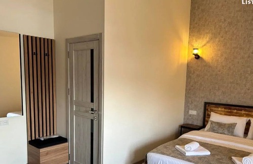 Nor-Nork House | Lincoln Hotel