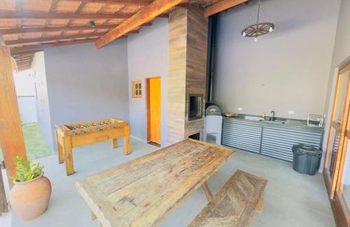 Porangaba House | Linda Casa de Campo Nova em condomínio com piscina aquecida