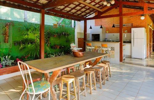 Southeast Region Villa | LINDA CHACARA EM CONDO A 40 MIN DE SP com piscina climatizada, churrasqueira, wifi, 5 quartos e muita natureza
