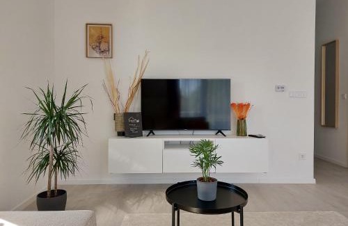 Mosonmagyarovar Apartment | Linden Apartman 106 - Adults Only