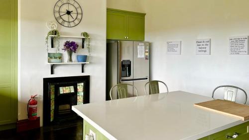 Linden House | Linden Lodge