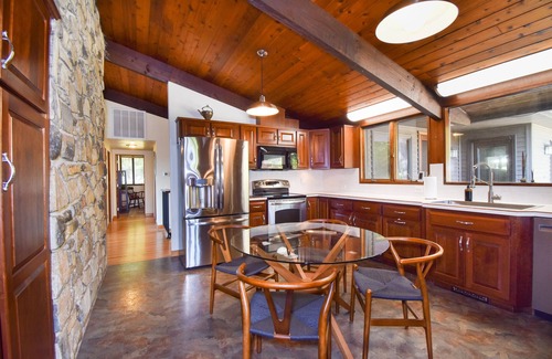 Boalsburg House | Linden Lodge on Mount Nittany - Fantastic Winery Views