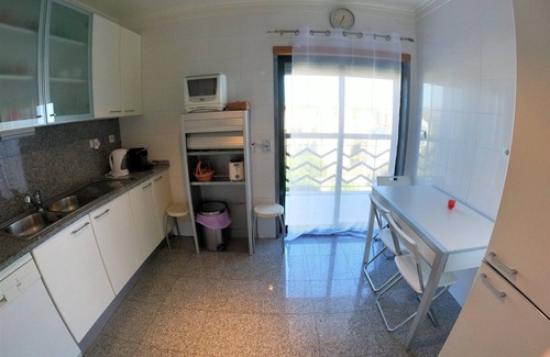 Alges Apartment | Lisbon, 2 bedroom apartment w/balcony in Algés