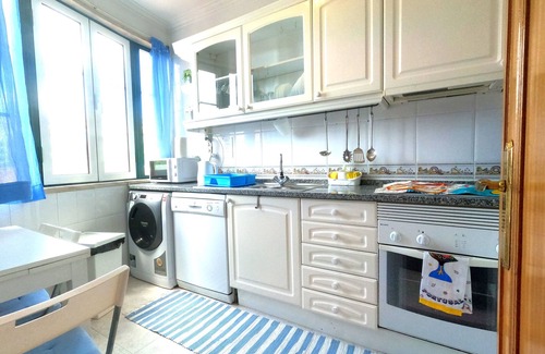 Barcarena Apartment | Lisbon, modern T1 apartment with balcony in Barcarena, Oeiras