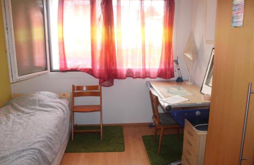 Wunnewil-Flamatt House | Liselotte's room