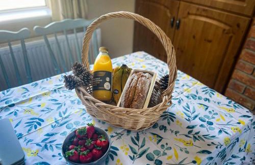 Castleisland House | Lisheenbawn Farmhouse Farranfore by Trident Holiday Homes