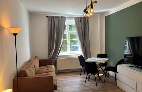 Gross Buchholz Apartment | List family apartment close to the city center, within walking distance of the Eilenriede and Mittellandkanal