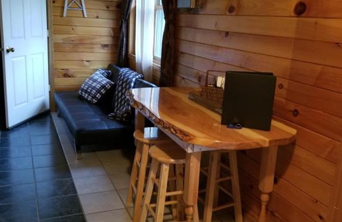 Monroe County House | Lithium Lodge, LLC