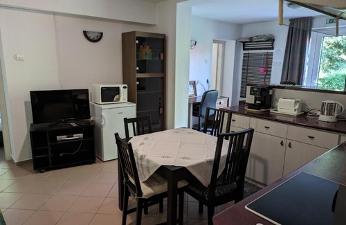 Mogyorod Apartment | Little Bear Apartment
