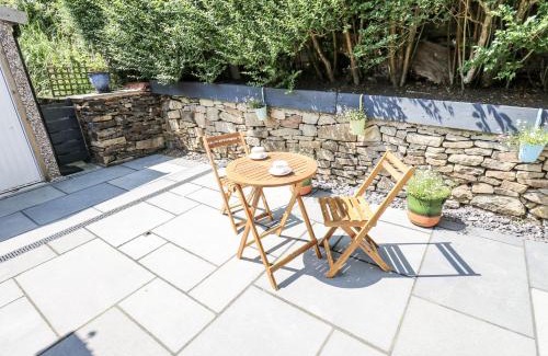 Padfield House | Little Birchinlea