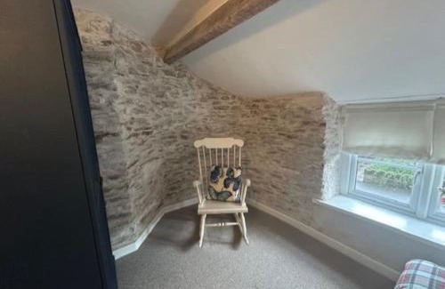 Pontypridd House | Little Cottage, Big Character