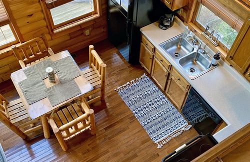 Caryville House | Little Cove Creek Cabin #1