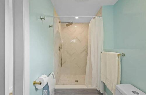 Middletown House | Little Creek Retreat - RIBryan Property