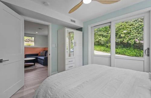 Middletown House | Little Creek Retreat - RIBryan Property