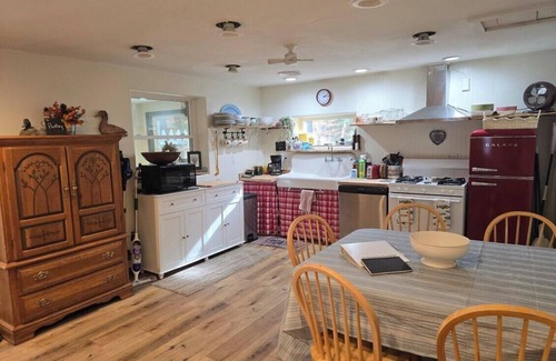 Cheboygan Cabin | Little Duck Cottage is close to so many northern Michigan activities. Lakeview