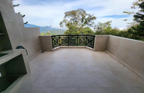 Bukit Fraser House | Little England B3