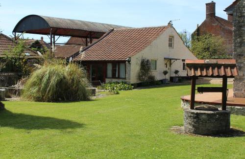 Muchelney House | Little England Retreats - The Cottage