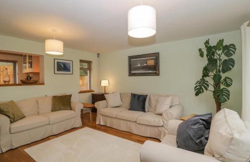 Calne House | Little Foxes