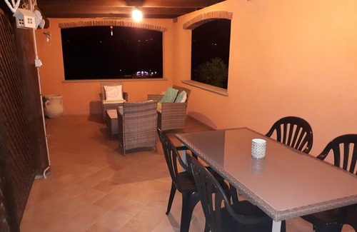 Agliano Terme House | LITTLE FROG on UNESCO Piedmont Langhe Monferrato WINE HILLS. Garden BBQ pingpong