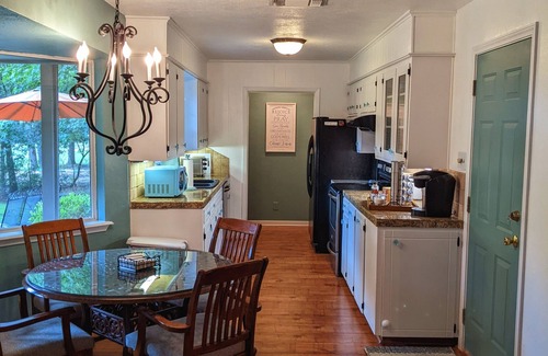 Holly Lake Ranch House | Little Getaway Paradise on the Golf Course w/Resort Amenities!